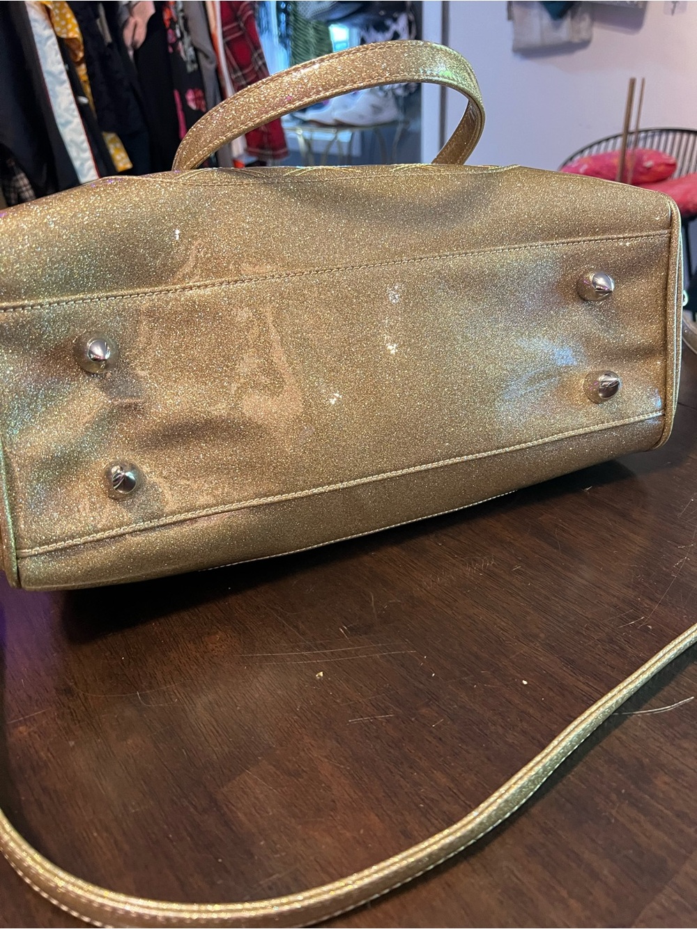 Lux de Ville Metallic Gold Quilted Shoulder Bag - Picture 8 of 10